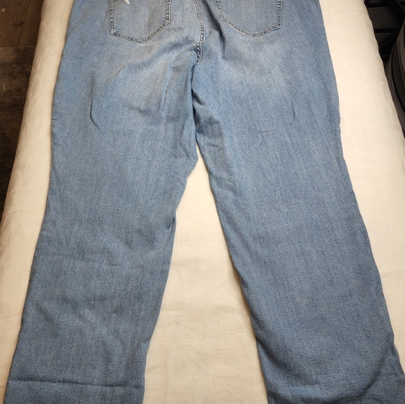 Torrid Crop Boyfriend jeans size 20 - Picture 2 of 3